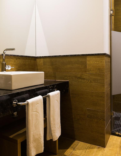Bathroom 4, Aguilas5 SevillaSuites, Sevilla