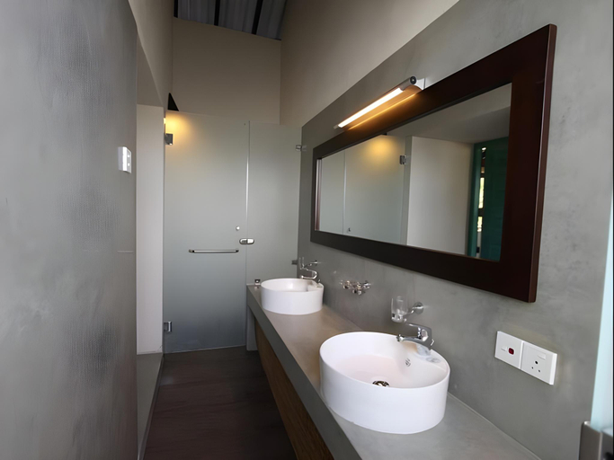 Bathroom 5, Yala Villa, Thissamaharama