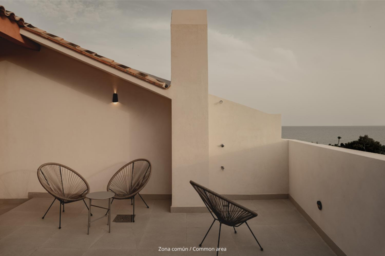 Others 5, Pau Suites, Alicante