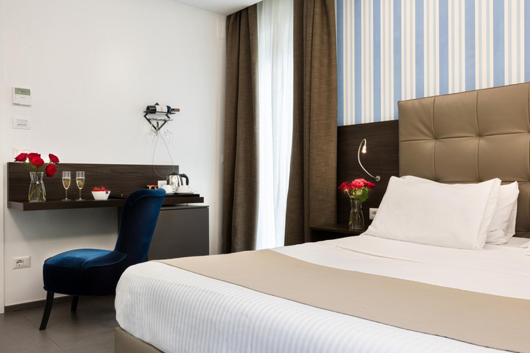 Bedroom 2, Liko Resort, Salerno