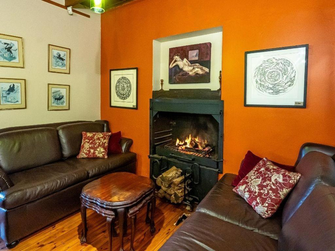 Others 5, Suntouched Inn, Overberg