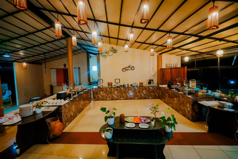 Food & Drinks 5, Mookanana Resort, Hassan