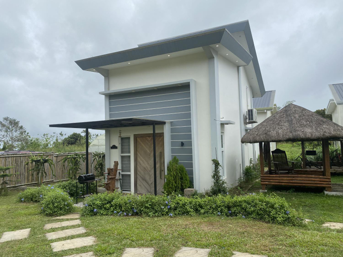 Exterior & Views 1, Cozy, Romantic Loft (with Private Onsen), Amadeo