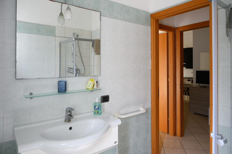 Bathroom, Residence l'Appartamento, Rimini