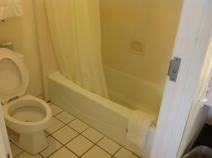 Bathroom, Heights Inn by Townhouse Harker Heights, Bell