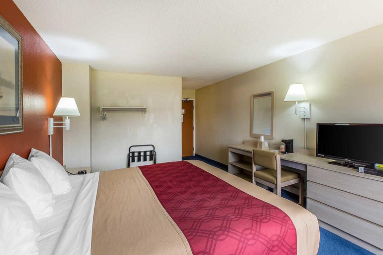 Bedroom 3, Econo Lodge Rome South, Floyd