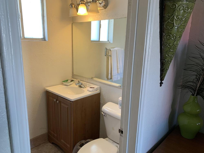 Bathroom 5, Budget Inn and Suites El Centro, Imperial