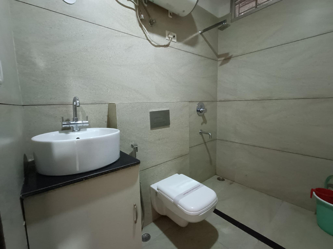 Bathroom 2, Hotel Satyam, Alipurduar