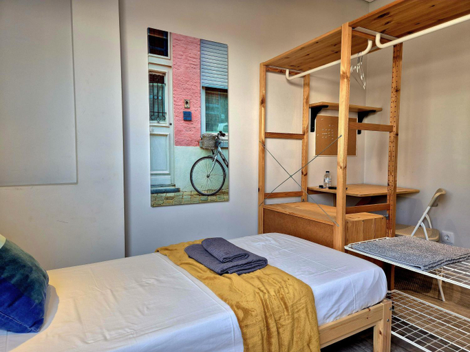 Others 2, Campus 121 - Rooms, Faro