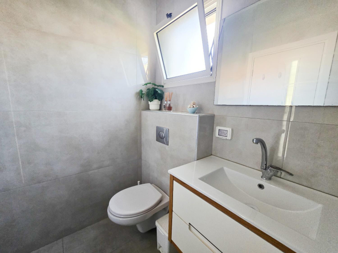 Bathroom, המקום של אסי - Assi's place