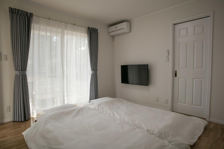 Bedroom 2, Villa Yushin, Fujikawaguchiko