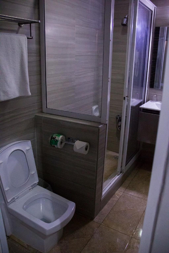 Bathroom 3, Starfire Hotel, Kosofe