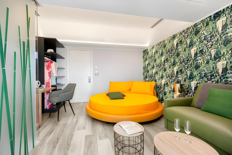 Bedroom 2, Pachamama, Napoli
