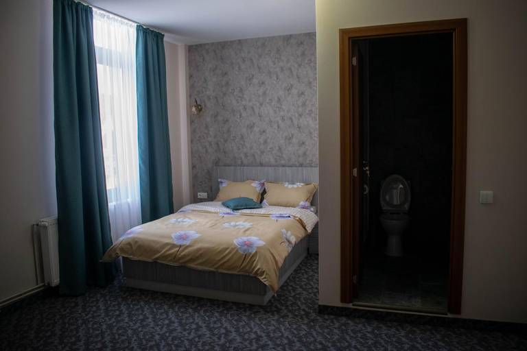 Others 2, Pensiunea La Profi, Balesti