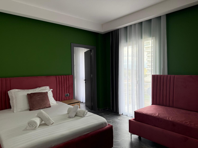 Others 3, Hotel Leodori 2, Lezhës