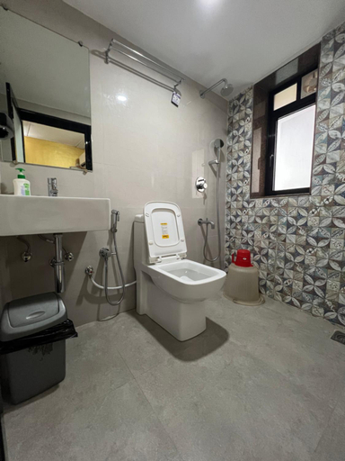Bathroom 3, Fatima Guest House, North Goa