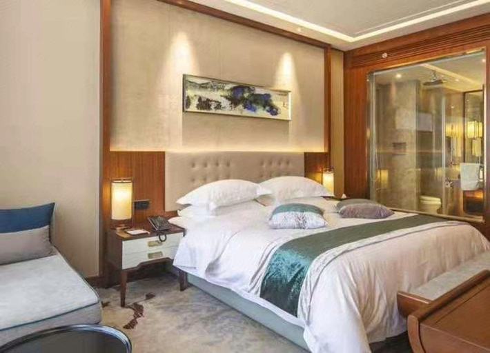 Bedroom 2, Auspicious Phoenix Hotel, Zhaotong