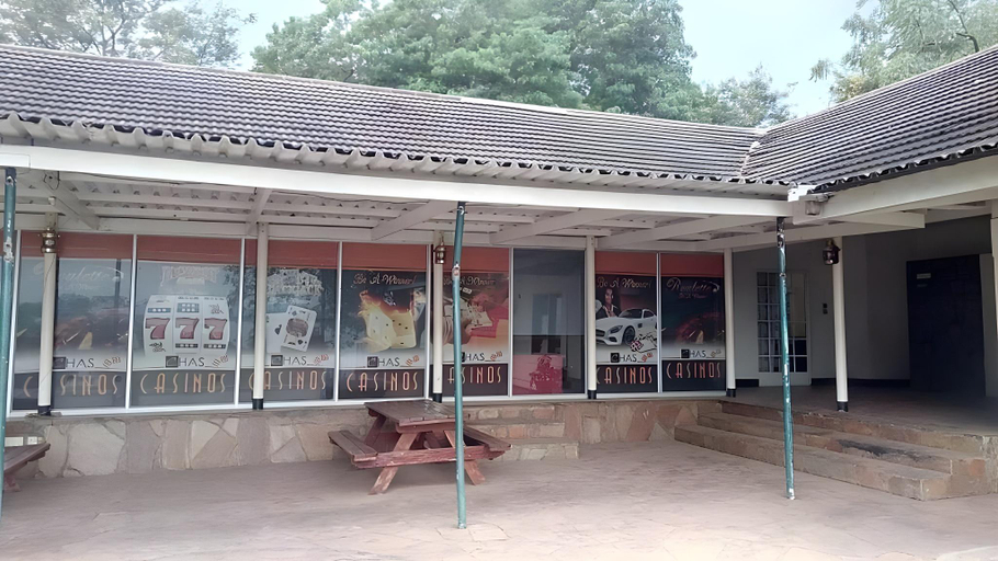 Exterior & Views 2, Cutty Sark Hotel, Kariba