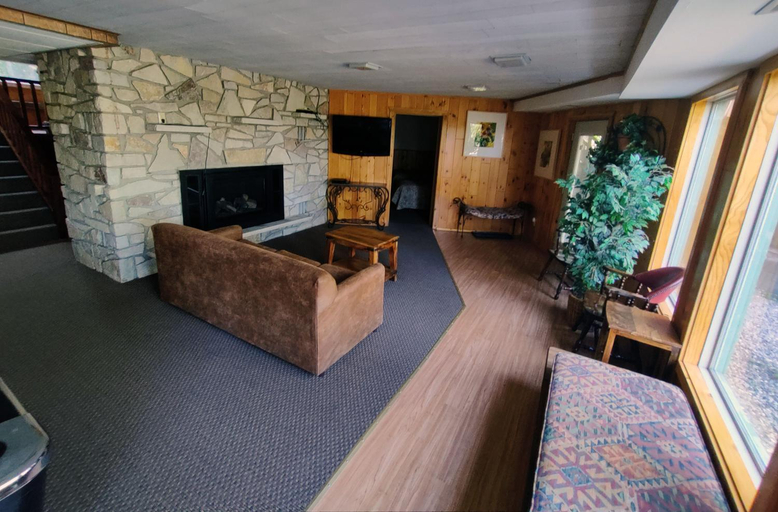 Others 4, Holiday Acres Resort, Oneida