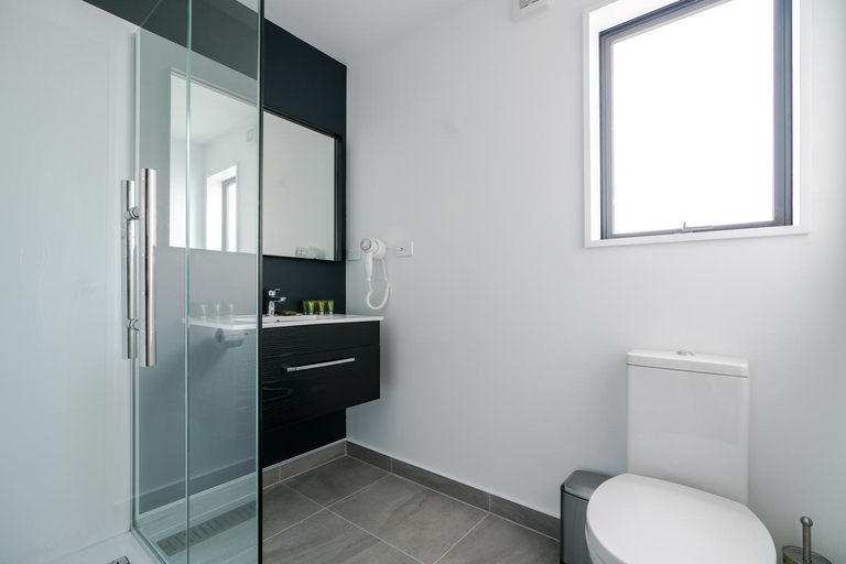 Bathroom 5, Schnapper Rock Brand New 2 Bedroom Unit, Waitakere