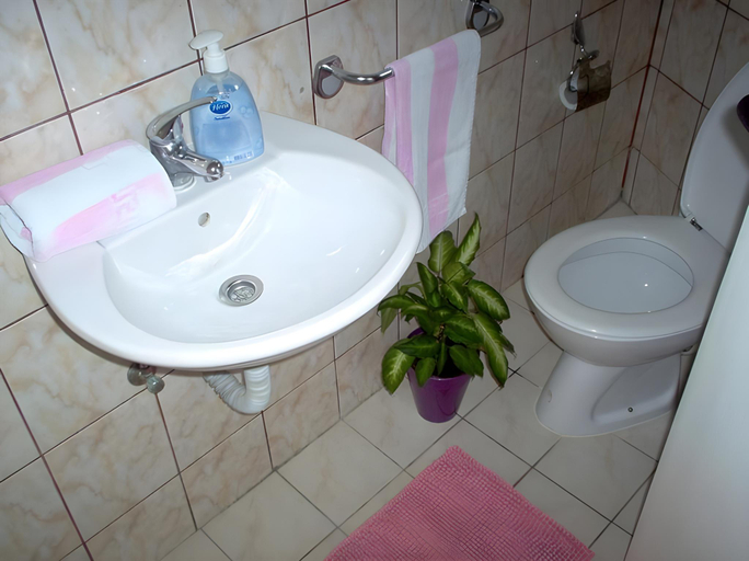 Bathroom 3, Apartments Jadran