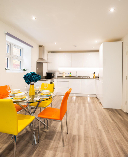 Others 5, Modern 1 Bed Apart-Hatfield | FREE Parking | Wi-Fi, Hertfordshire