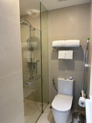Bathroom 3, Two-Bedroom Apartment at Laguna Skypark, Pulau Phuket
