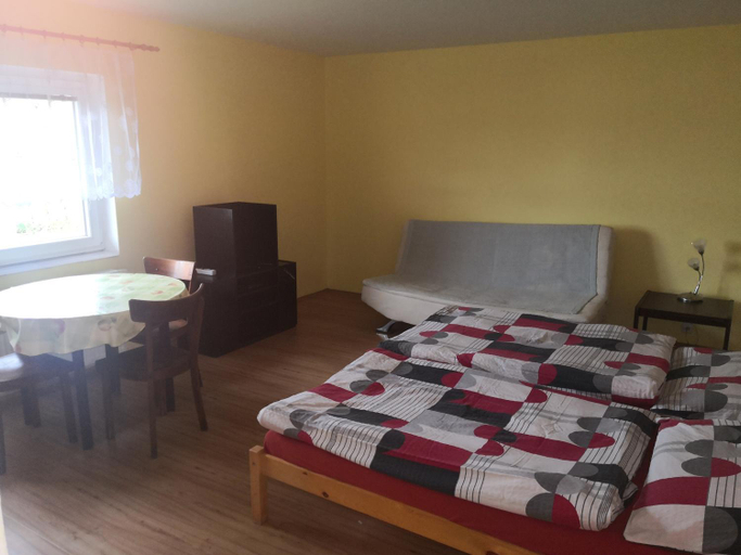 Bedroom 2, Penzion u ORFA, Benešov