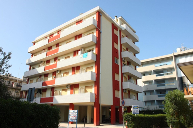 Exterior view, Seafront apartment in Bibione, Venezia