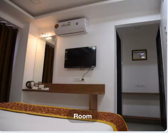 Bathroom, Hotel Royal Respite, Pandharpur, Solapur