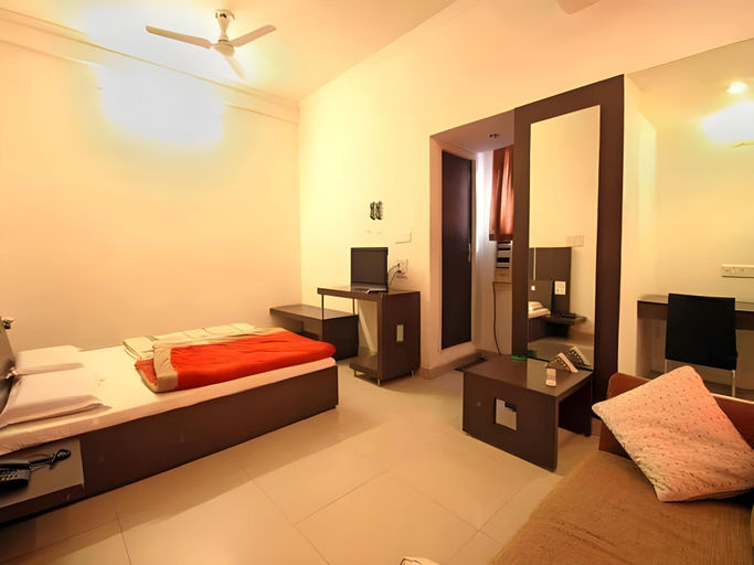 Bedroom 3, Hotel CROWN PLAZA SK, Udham Singh Nagar