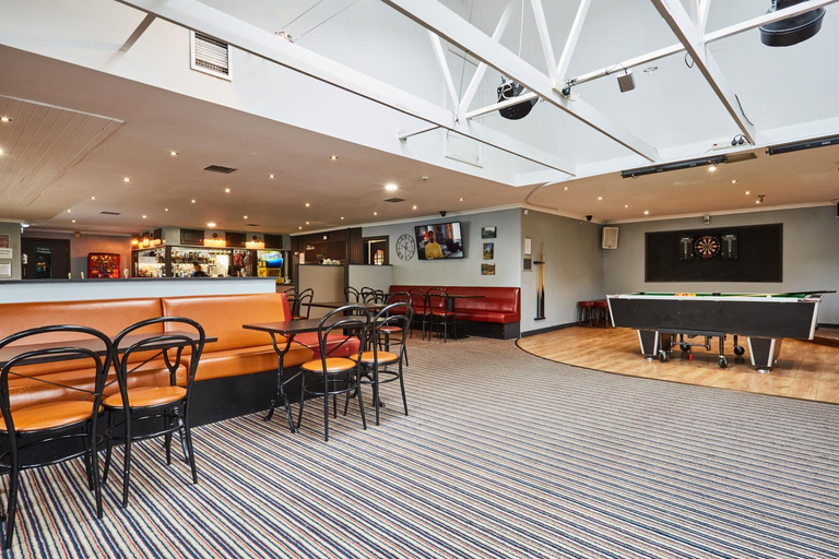 Food & Drinks 3, Campsie Glen Holiday Park, Stirling