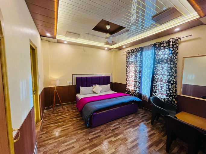 Bedroom 3, Wood packers, Kullu