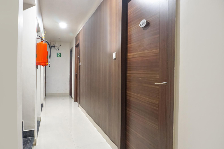 Public Area 2, FabHotel Executive Pearl Inn - Nr. Twin tower, Pune
