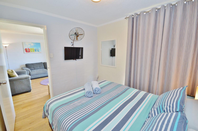 Others 4, Riverview Holiday Apartment 19 - Kalbarri, WA, Northampton