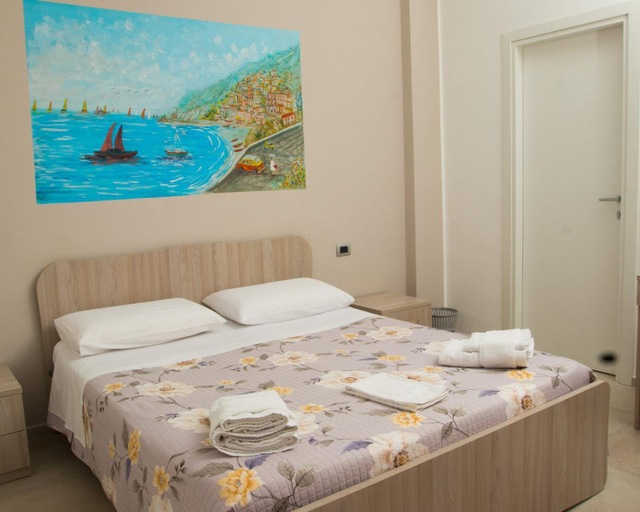 Bedroom 3, La Bella Salernitana, Salerno