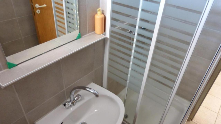 Bathroom 2, Beach apartments Nemira, Omiš