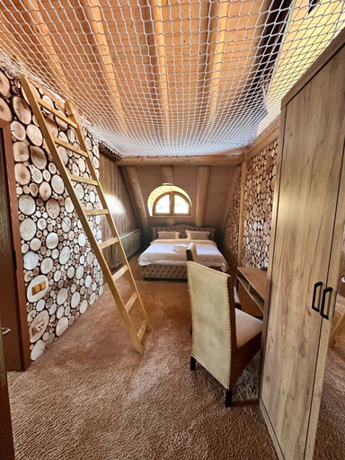 Bedroom 2, Cabana Grama -ponton privat si jacuzzi pe Lacul Cincis, Teliucu Inferior