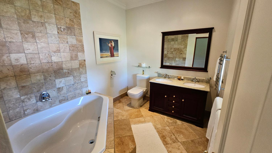 Bathroom 3, L'Heritage Retreat, Eden