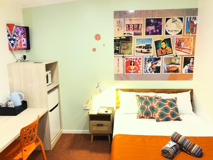 Bedroom 3, Acacia Motel, Chinchilla