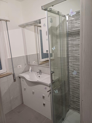 Bathroom 2, A casa di Ester appartamento, Rieti