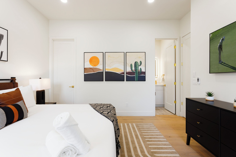 Bedroom 3, Luxe - Nouveau - Sparkling Pool - Walk to Old Town, Maricopa