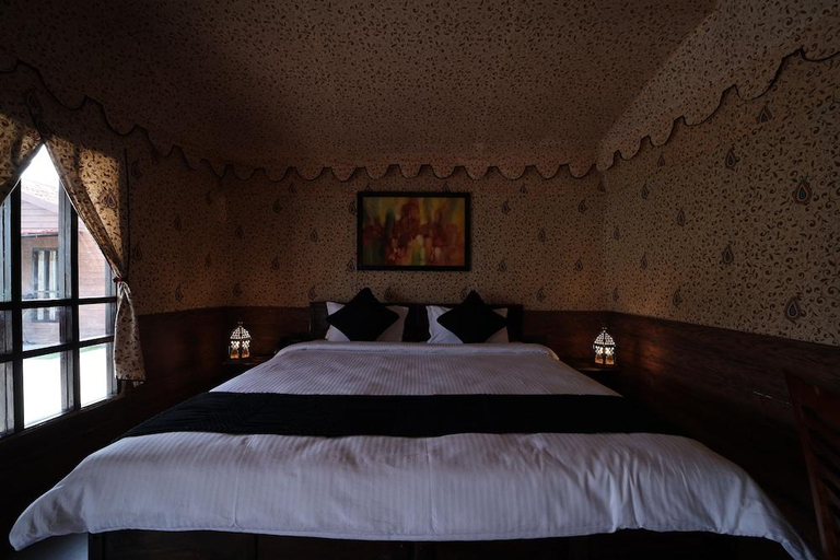 Bedroom 3, Statue Of Unity Tent City, Narmada