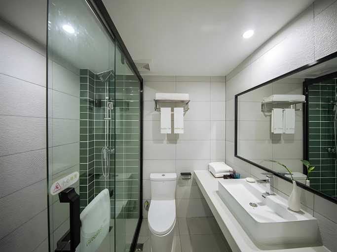 Bathroom 3, Green Tree Inn Express Tengchong Rehai Spa Jichang Road, Baoshan