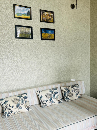 Bedroom 2, Faraway Cottages, Chamoli