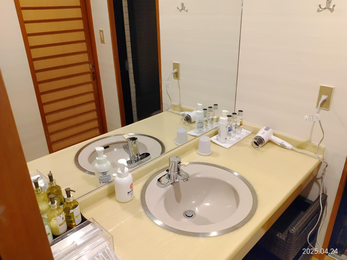 Bathroom 3, Yamanaka Onsen Hanatsubaki , Kaga
