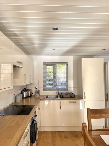 Others 4, Pet-Friendly Waterside Lodge - Cotswold Water Park, Gloucestershire