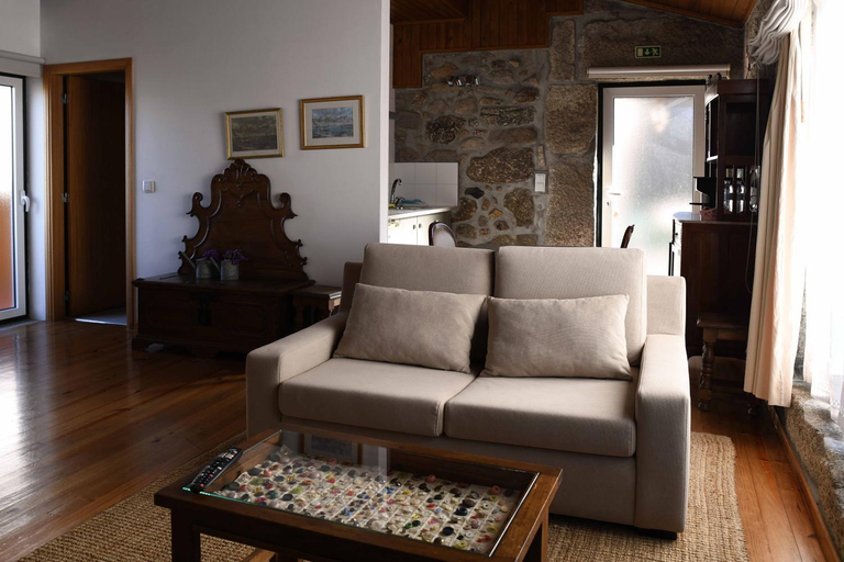 Others 5, Casa Do Carvalho, Barcelos