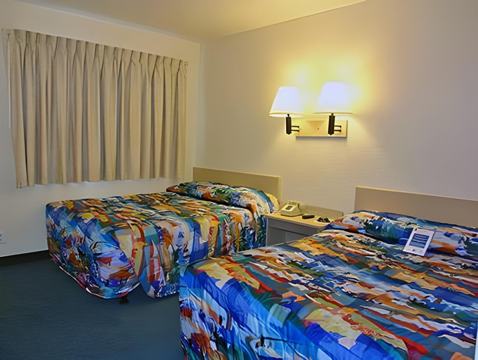 Bedroom 3, Vagabond Inn Sylmar, Los Angeles
