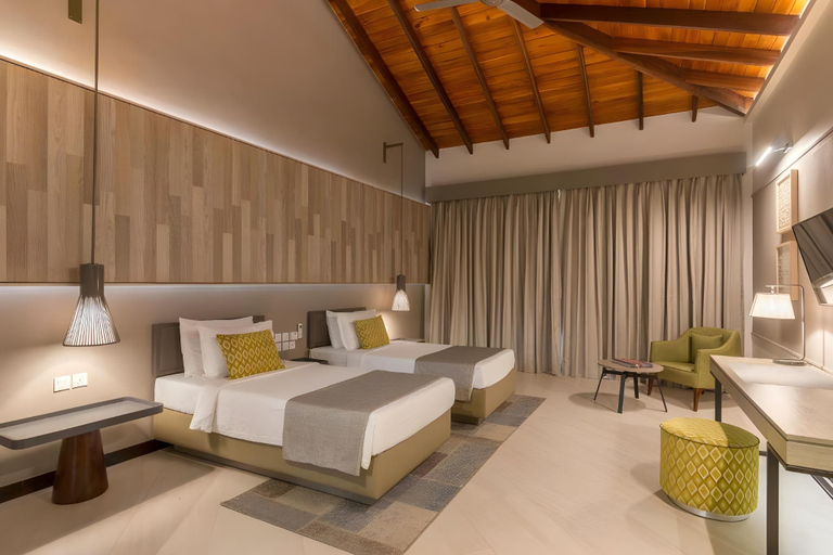Bedroom 3, Victoria Golf Resort, Medadumbara